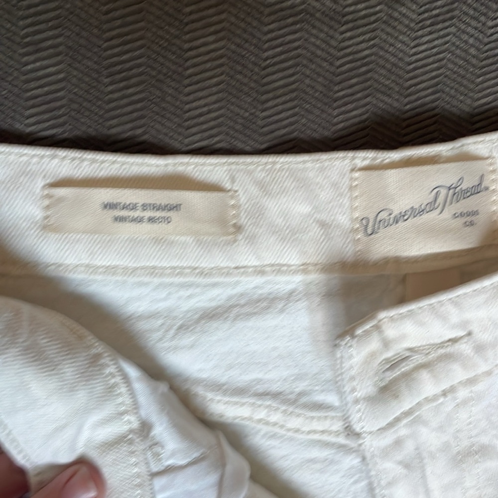 Universal Thread Off White Jeans - Picture 3 of 5